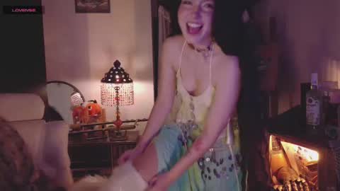 Alaska Grace       online show from October 2025 03:26:02 AM