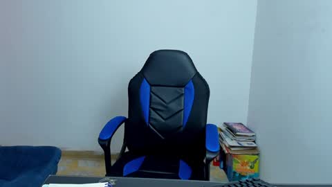 Snapshot of alayasmile chatting on January 2025 05:48:01 PM Alaya online show from January 2025 05:48:01 PM