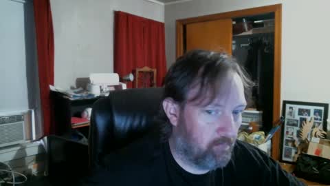 Snapshot of alberik2316 chatting on October 2025 03:22:02 PM Alberik online show from October 2025 03:22:02 PM