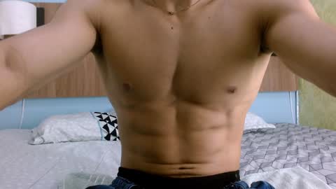 Snapshot of albertbernal69 chatting on January 2025 05:38:01 AM Albert online show from January 2025 05:38:01 AM