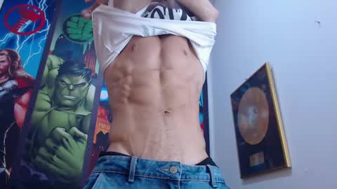 Snapshot of albertbernal69 chatting on March 2025 09:34:02 AM Albert online show from March 2025 09:34:02 AM