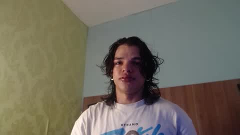 Snapshot of albertbernal69 chatting on September 2025 03:21:01 AM Albert online show from September 2025 03:21:01 AM