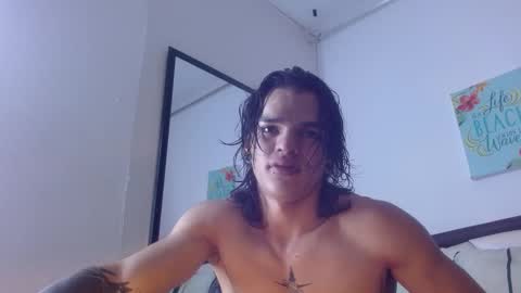 Snapshot of albertbernal69 chatting on October 2025 03:47:02 AM Albert online show from October 2025 03:47:02 AM