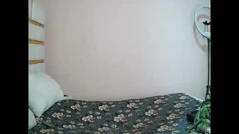 albertine1504 online show from February 2026 12:21:01 PM