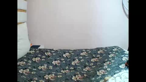 albertine1504 online show from February 2026 09:11:02 PM