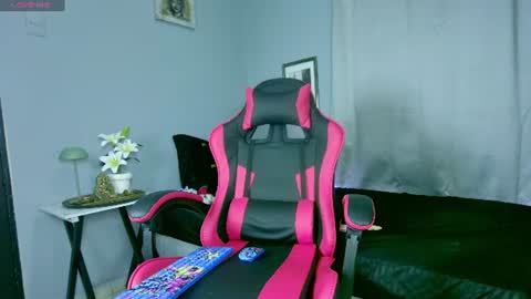 ALE LOVE online show from July 2026 06:47:02 AM