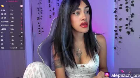 Snapshot of ale_petitee chatting on January 2026 05:35:02 AM alexa online show from January 2026 05:35:02 AM