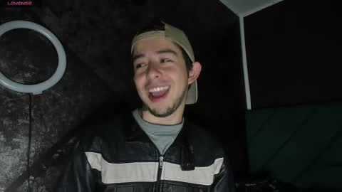 Snapshot of alecadrews_ chatting on March 2025 07:26:02 PM ALEC ANDREWS online show from March 2025 07:26:02 PM