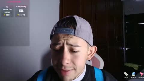 Snapshot of alecadrews_ chatting on October 2025 07:53:01 PM ALEC ANDREWS online show from October 2025 07:53:01 PM