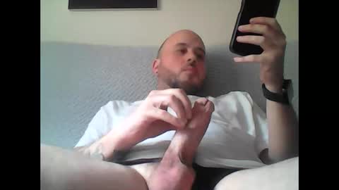 Snapshot of aleeexxxx4u chatting on February 2026 01:29:02 PM aleeexxxx4u online show from February 2026 01:29:02 PM