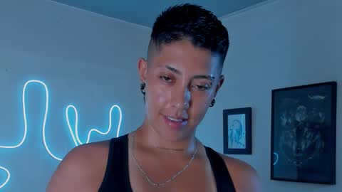 Alejandra online show from November 2025 08:42:01 PM