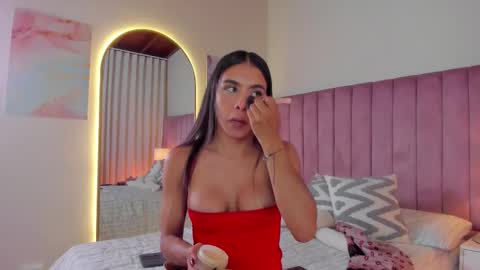 Alejandra Arango online show from November 2025 10:12:01 PM