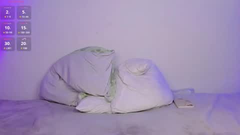 Snapshot of aleja_rossi chatting on January 2025 09:16:01 PM Aleja online show from January 2025 09:16:01 PM