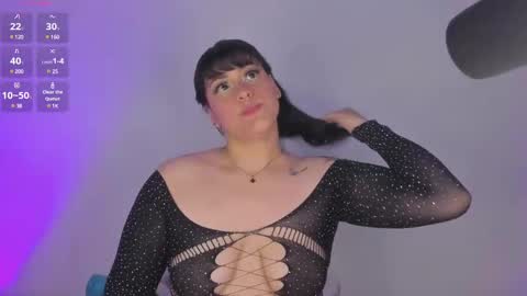 Snapshot of aleja_rossi chatting on January 2025 06:17:01 PM Aleja online show from January 2025 06:17:01 PM