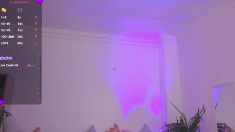 Alejandra online show from April 2026 11:44:02 AM