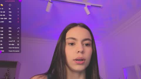 Alejandra online show from April 2026 11:22:02 AM