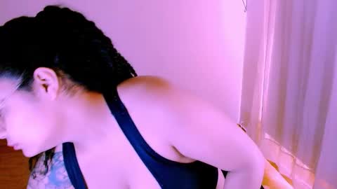 Alejandra  online show from November 2025 03:36:02 PM