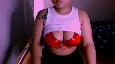 Alejandra  online show from June 2026 07:29:01 PM