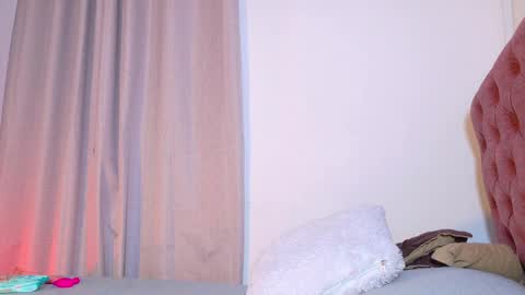 alejandra_dunn1 online show from April 2026 07:47:02 PM