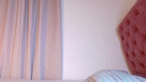 alejandra_dunn1 online show from June 2026 07:09:02 PM