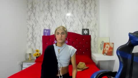 ALEJANDRA JAMES online show from April 2026 11:05:02 AM