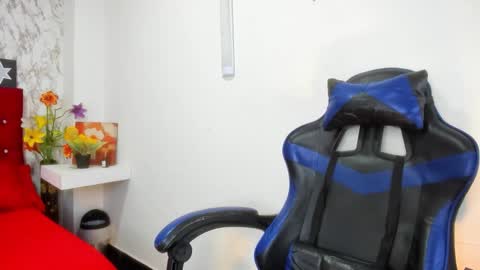 ALEJANDRA JAMES online show from May 2026 12:09:02 PM