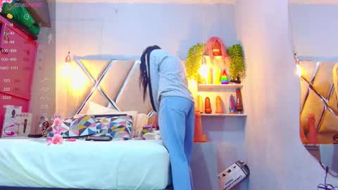 alejandra martins online show from December 2025 08:26:02 PM