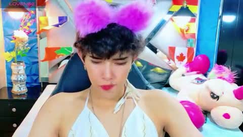 alejandra online show from June 2026 06:01:02 PM