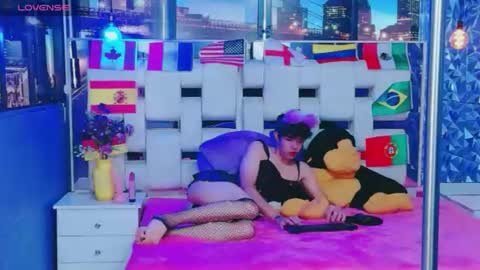 alejandra online show from July 2026 12:22:02 PM