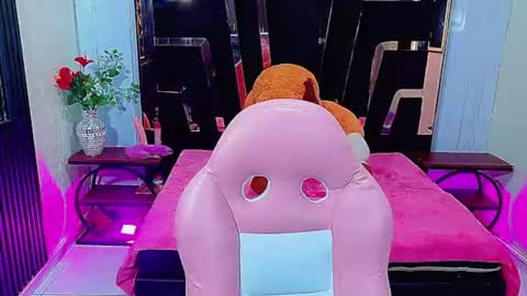 alejandra online show from July 2026 12:51:01 PM