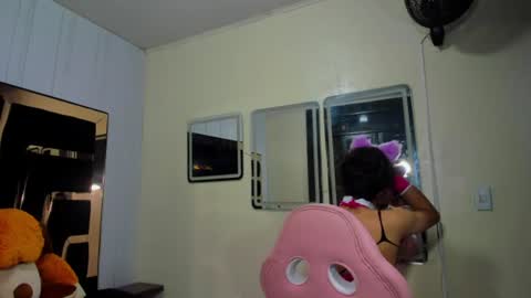 alejandra online show from July 2026 12:12:01 PM