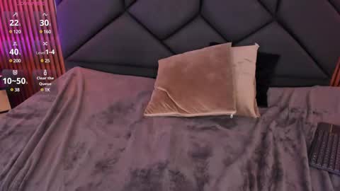 Aleja  online show from February 2025 03:08:01 AM