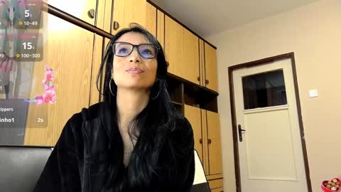 Snapshot of alejandracherry_ chatting on January 2025 01:08:02 PM Alejandra online show from January 2025 01:08:02 PM