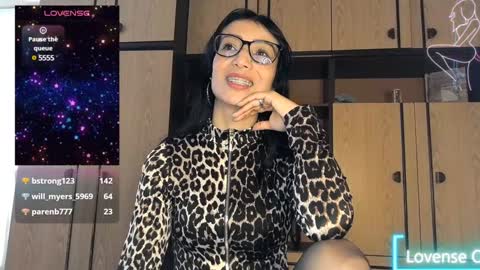 Snapshot of alejandracherry_ chatting on January 2025 01:04:02 PM Alejandra online show from January 2025 01:04:02 PM