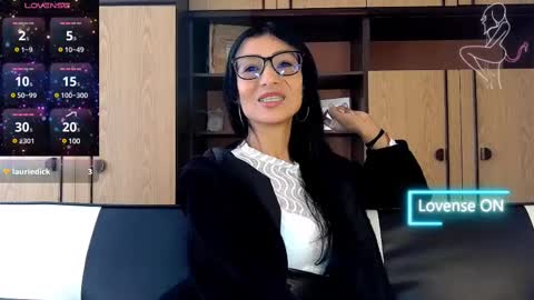 Snapshot of alejandracherry_ chatting on February 2025 09:04:01 AM Alejandra online show from February 2025 09:04:01 AM