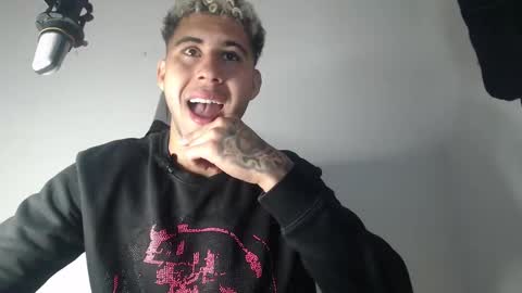 Daiki jack online show from December 2024 01:29:01 PM