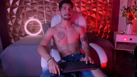 Snapshot of alejandrostorm chatting on March 2025 06:18:02 AM Alejo online show from March 2025 06:18:02 AM