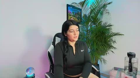 Snapshot of alejitasweet1 chatting on November 2025 04:34:01 AM aleja online show from November 2025 04:34:01 AM