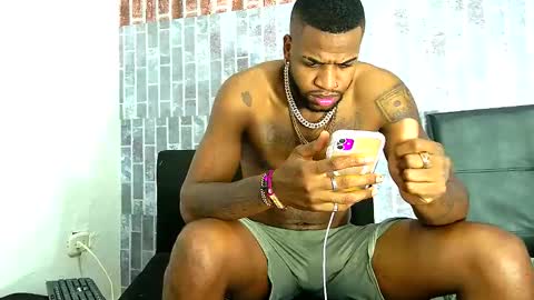 alejo_21cm online show from March 2025 07:10:01 AM