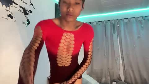 alejo_cute online show from May 2026 01:52:01 PM