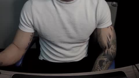 alejoduarte16 online show from February 2026 05:10:02 PM