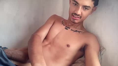 alejoochoa2222 online show from November 2025 02:17:01 PM