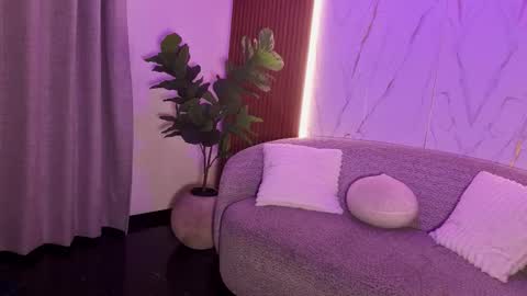 Alejo online show from February 2026 07:43:02 PM