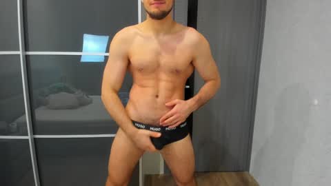 Snapshot of aleks_brown chatting on January 2025 12:07:02 PM aleks_brown online show from January 2025 12:07:02 PM