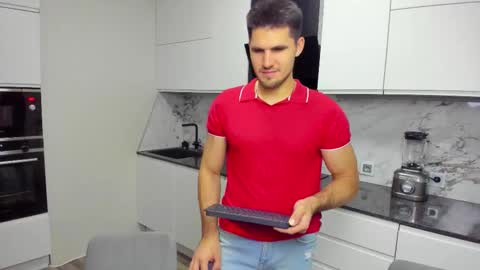 Snapshot of aleks_brown chatting on October 2025 04:30:02 PM aleks_brown online show from October 2025 04:30:02 PM