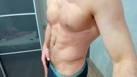 Snapshot of aleks_brown chatting on May 2026 10:18:02 PM aleks_brown online show from May 2026 10:18:02 PM