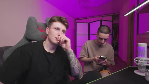 Alex and Linar online show from November 2025 09:35:01 PM