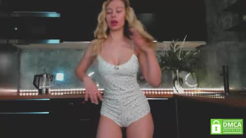 Snapshot of aleksa_cutie chatting on January 2026 11:15:02 AM Next stream - 2 dec - online show from January 2026 11:15:02 AM