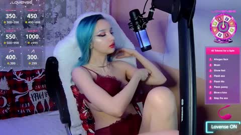 Snapshot of aleksahunt chatting on December 2024 11:48:01 PM Aleksa Hunt online show from December 2024 11:48:01 PM