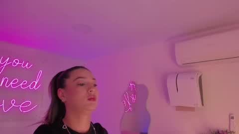 Aleksandra  online show from May 2026 12:43:01 PM